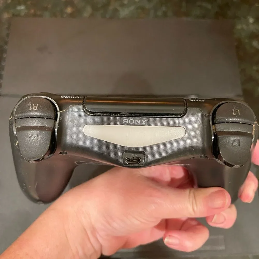 Sony PS4 Console w/ Controller – Tested Working – No Cords